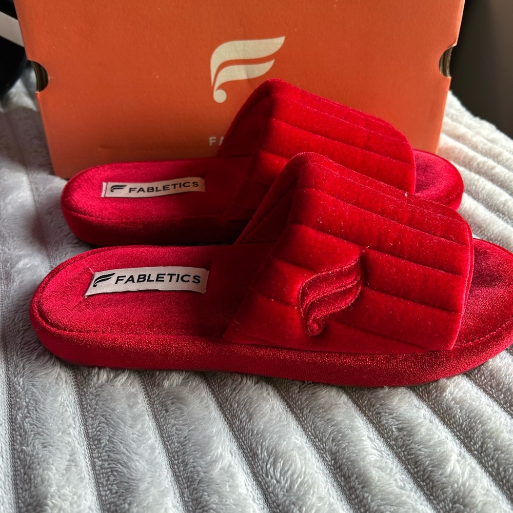 NIB Fabletics Red Velour Slides